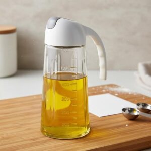 Drip-Resistant Condiment Container for Cooking Oil, Vinegar, and Soy Sauce
